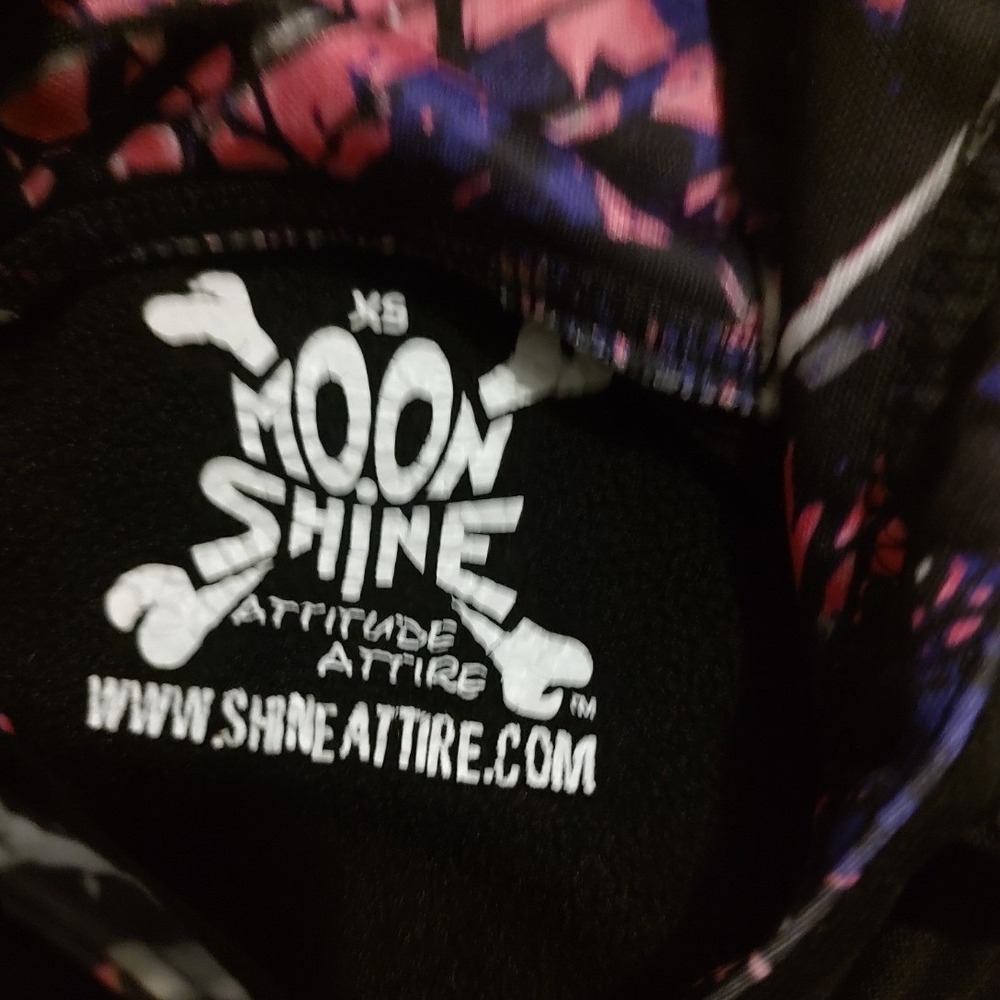 Lot of 2‎ Moon Shine Muddy Girl Camo Hoodies XS Black White Pink Camouflage